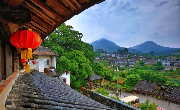 发现之旅：晨茶暮酒白石韵，被千年光阴酿造的村庄